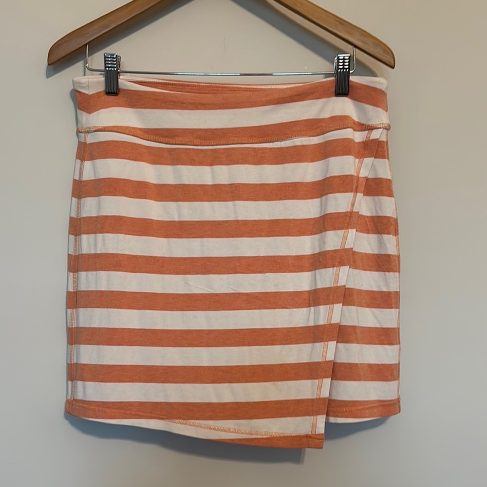 Athleta Striped Faux Wrap Skirt Sz L EUC